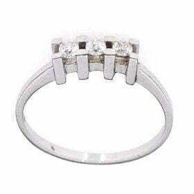 Anello Trilogy oro bianco 0,15 ct