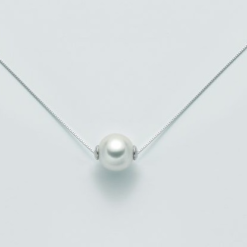 Collana in oro bianco con perla passante